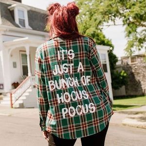 Cakeworthy Hocus Pocus Flannel